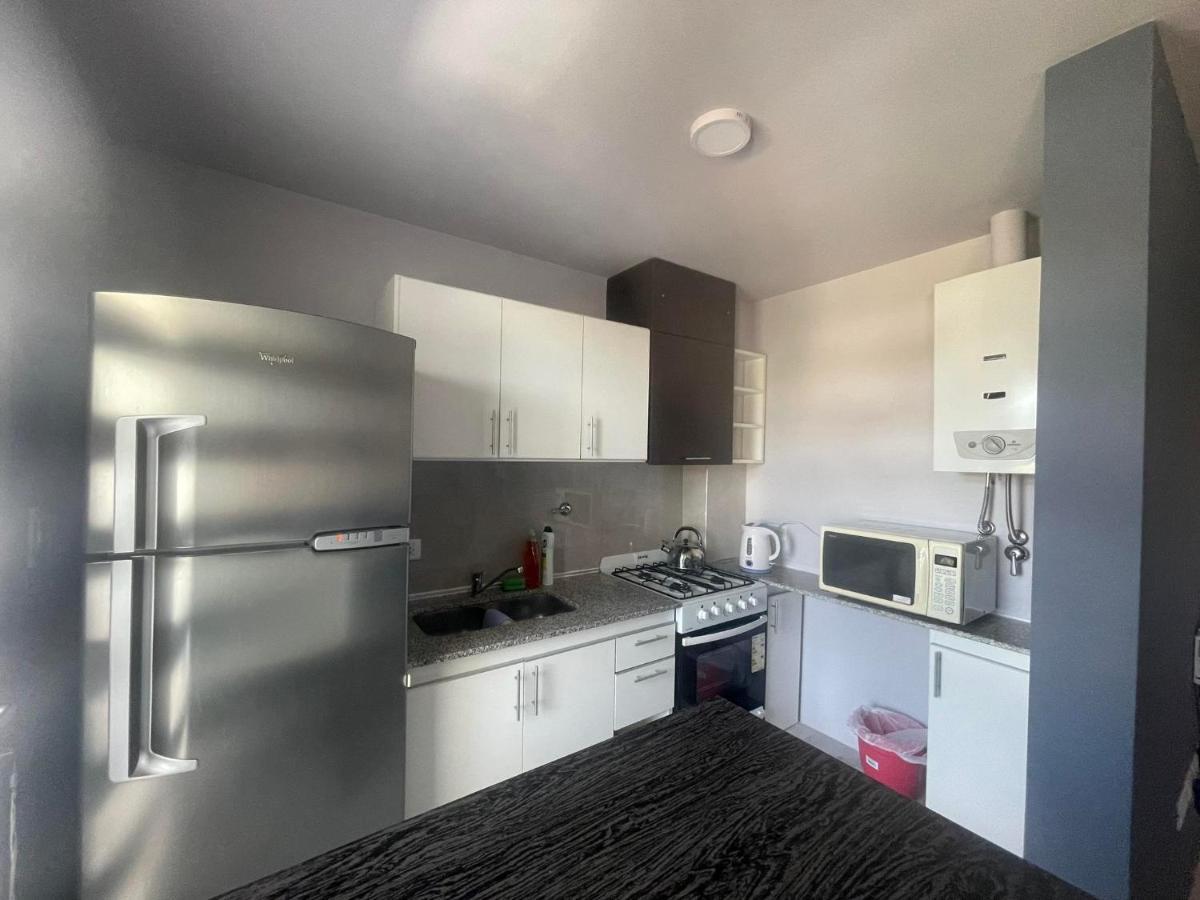 Departamento Por Dia Para 4 Personas Con Cochera Cubierta En Баия-Бланка Экстерьер фото