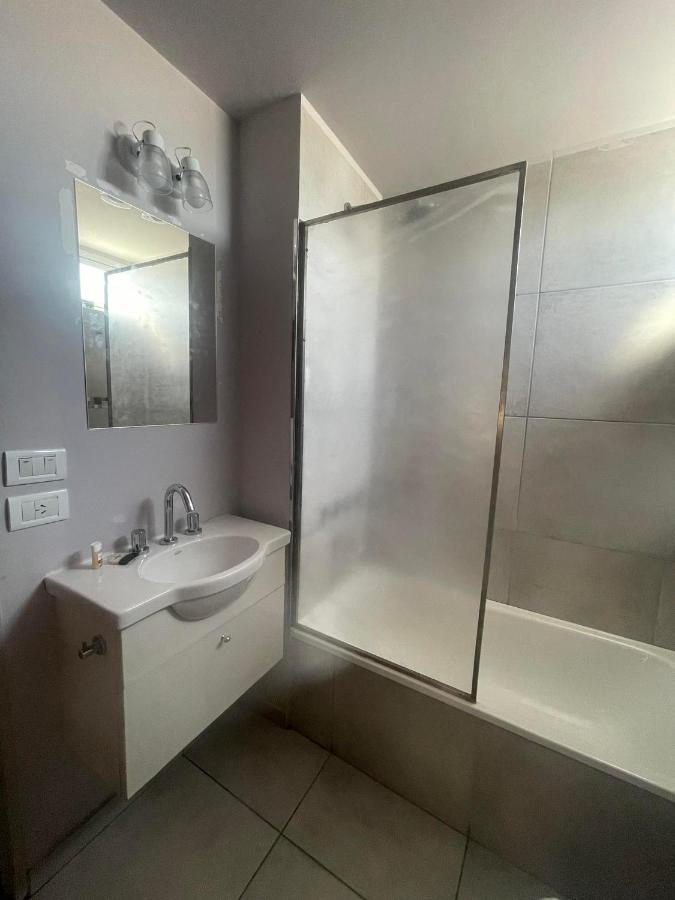 Departamento Por Dia Para 4 Personas Con Cochera Cubierta En Баия-Бланка Экстерьер фото