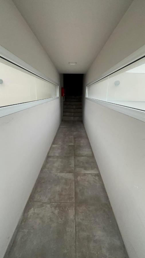 Departamento Por Dia Para 4 Personas Con Cochera Cubierta En Баия-Бланка Экстерьер фото